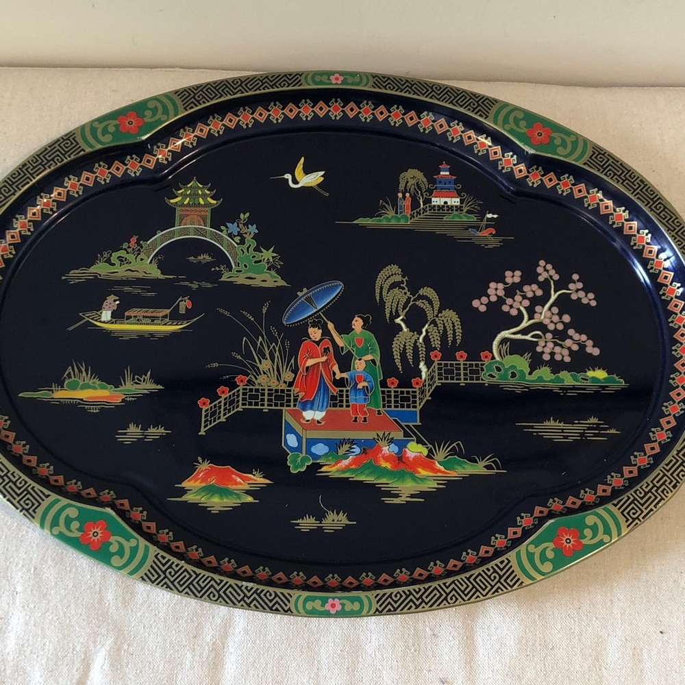 Daher Vintage Asian Design Curved Metal Serving Tray Made in England 20” x 15”